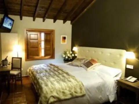 El Coto Hotel Restaurante - Photo 3