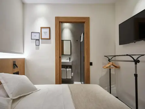 Ella Hostel Ramblas - Photo 1