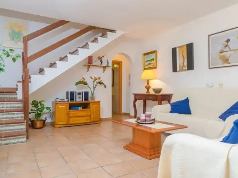 Es Palmer in Campos With 4 Bedrooms and 3 Bathrooms - Photo 4