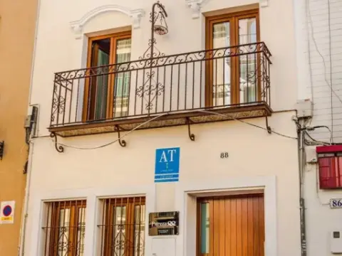 Eva Recommends Pureza Triana - Photo 1