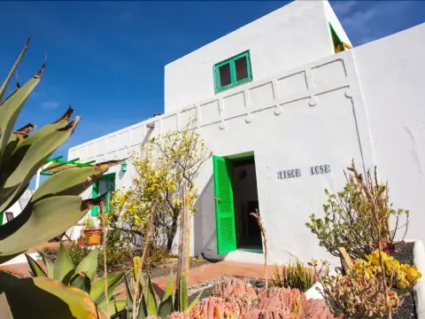 Finca Luna - Photo 1