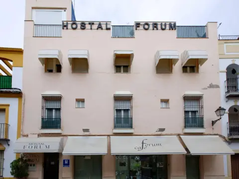 Forum - Photo 1