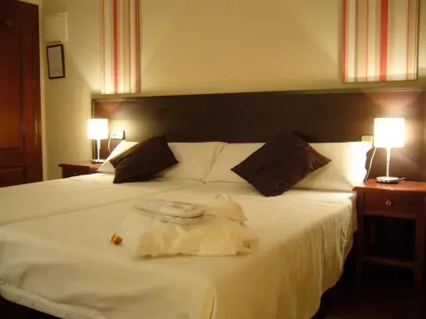 Hotel Gran Batalla - Photo 3