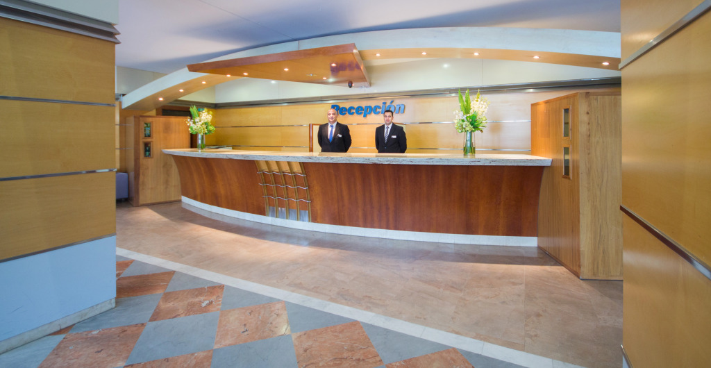 Gran Hotel Costa del Sol - Photo 2