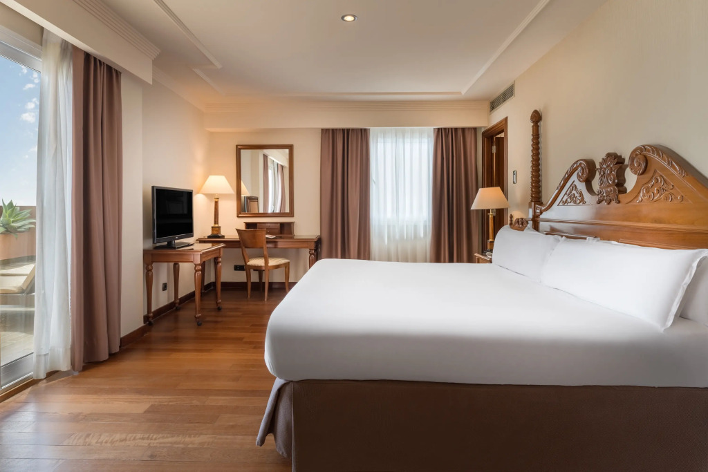 Gran Hotel Elba Estepona Thalasso & Spa - Photo 3