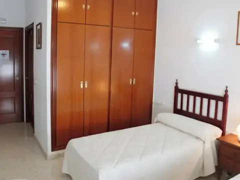 HN Salteras - Photo 1