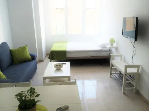 Holidays2Malaga Terrace Center Apartments - Photo 3