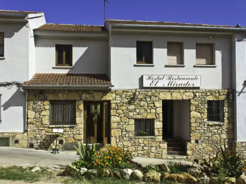 Hospedium Hostal El Mirador de Atienza - Photo 1