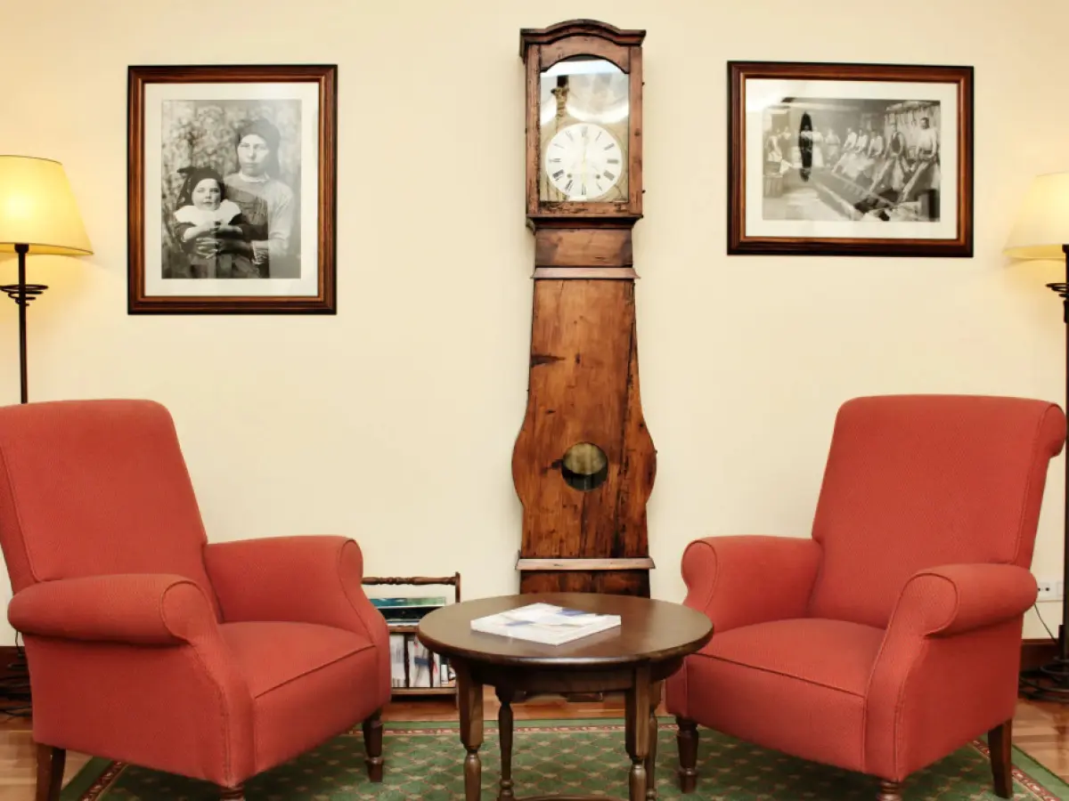 Hostal Airas Nunes by Pousadas de Compostela