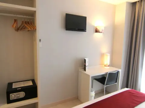 Hostal Aslyp 114 - Photo 3