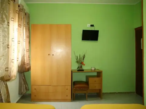 Hostal Restaurante Asturias - Photo 3