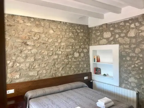 Hostal Can Xicu - Photo 2