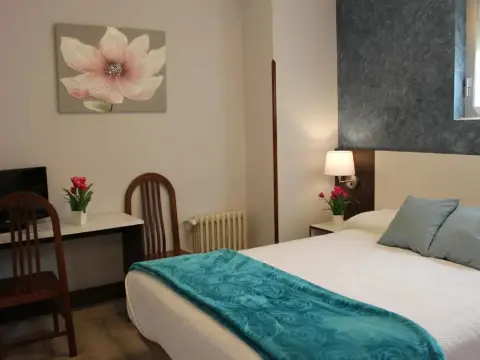 Hostal Casa Abascal - Photo 3