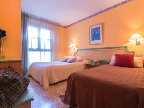 Hostal El Ávila - Photo 4