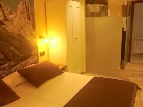 Hostal El Castañeu - Photo 3