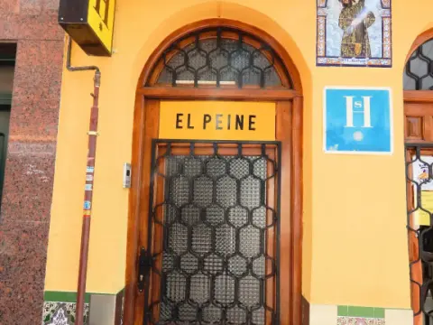 Hostal El Peine - Photo 1