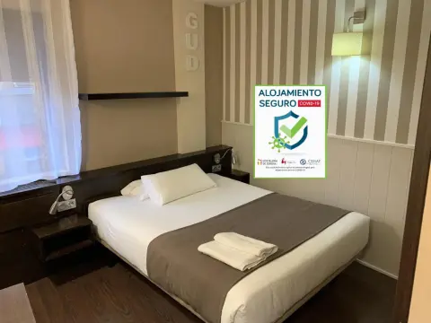 Hostal Gud Salamanca - Photo 4
