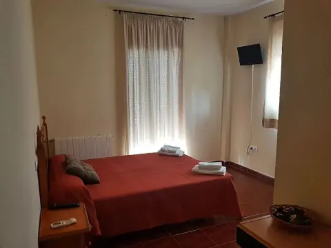 Hostal Helechosa - Photo 4