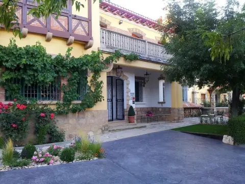 Hostal la Parra - Photo 1