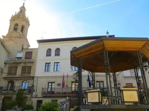 Hostal La Uva - Photo 1