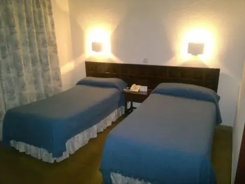 Hostal Las Brujas - Photo 3