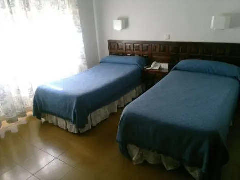 Hostal Las Brujas - Photo 4
