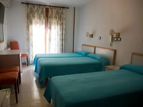 Hostal Lizana 2 - Photo 2