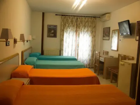 Hostal Lizana 2 - Photo 4