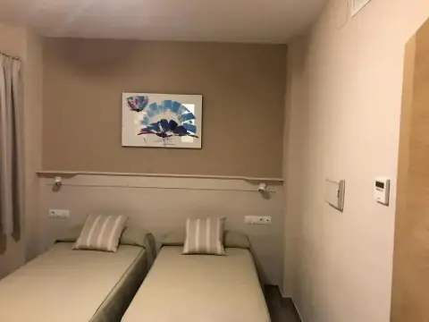 Hostal Los Encinares - Photo 2