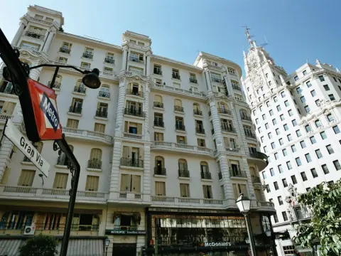 Hostal Luis XV - Photo 1