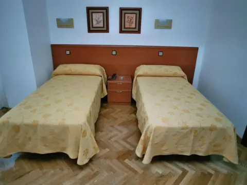 Hostal Luis XV - Photo 3