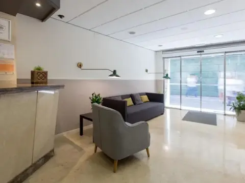 Hostal Operaramblas - Photo 2