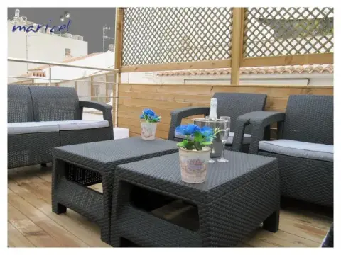 Hostal Pensió Maricel - Photo 2