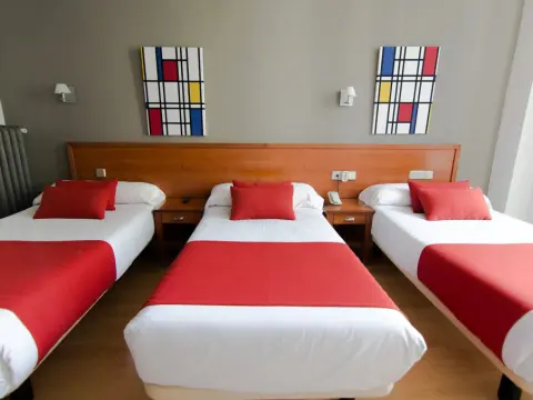 Hostal Persal - Photo 2