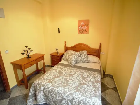 Hostal Puerta de Monfragüe - Photo 2