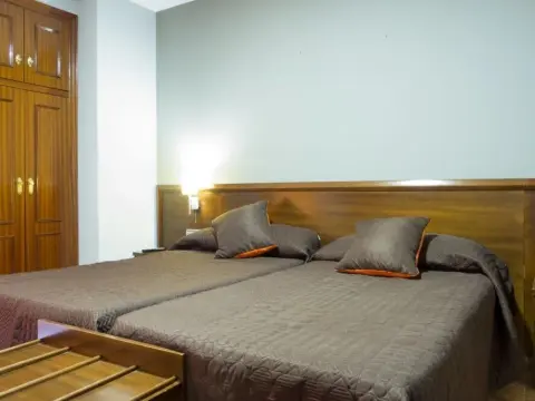 Hostal Restaurante Garballo - Photo 4