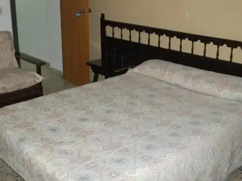 Hostal Reyes - Photo 1