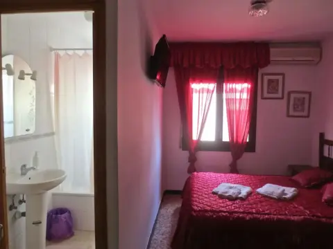 Hostal Roca - Photo 2
