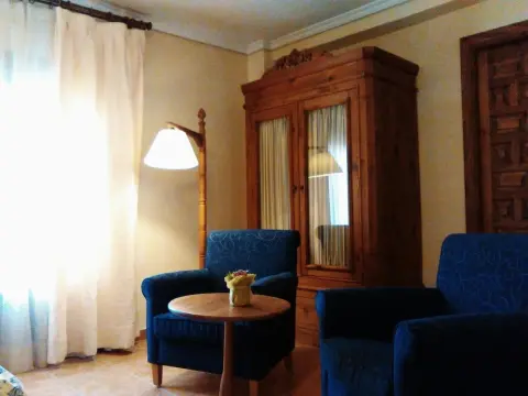 Hostal Rural Cumbres de Castilla - Photo 4