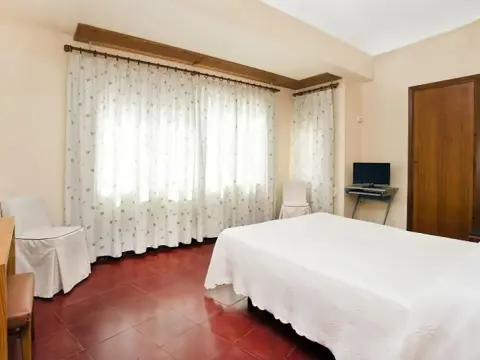 Hostal Tropical - Photo 2