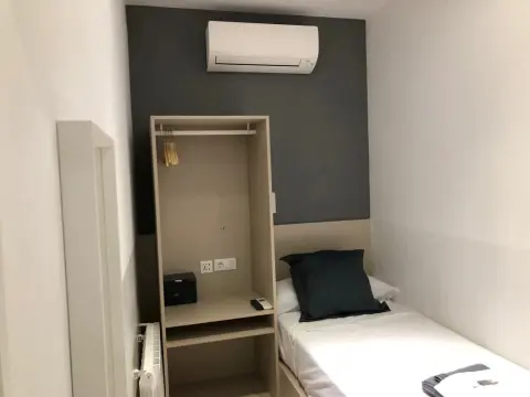 Hostalin Madrid Atocha - Photo 3