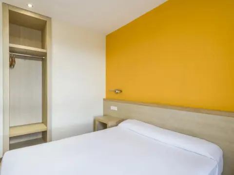Hotel 280 Zaragoza - Photo 3