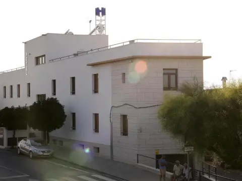 Hotel Albanta - Photo 1