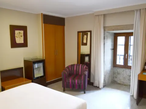 Hotel Alda Bonaval - Photo 4