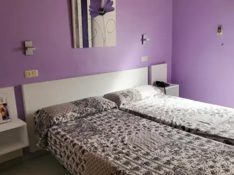 Hotel Ampuria Inn - Photo 3