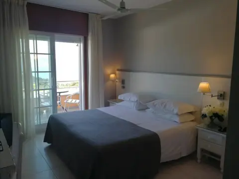 Hotel Ancora - Photo 1