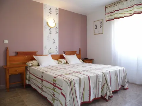 Hotel Arboleda - Photo 2