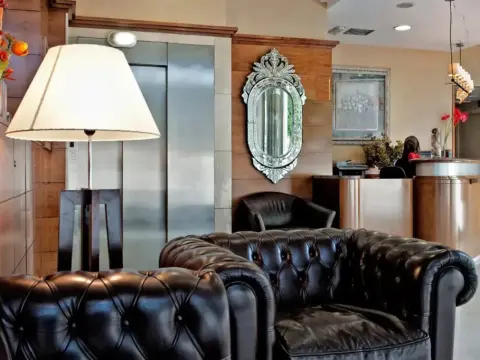 Hotel Aristol - Sagrada Familia - Photo 2