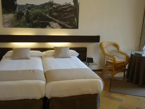 Hotel Baztán - Photo 3