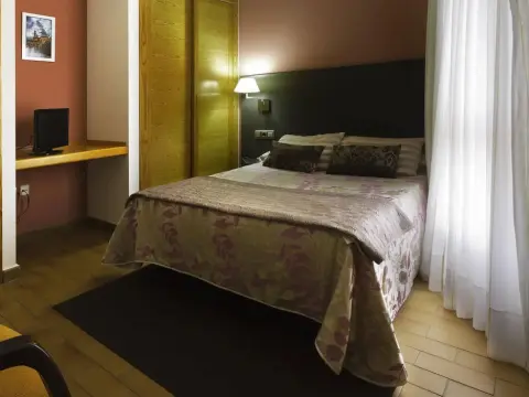 Hotel Castillo de Ateca - Photo 4